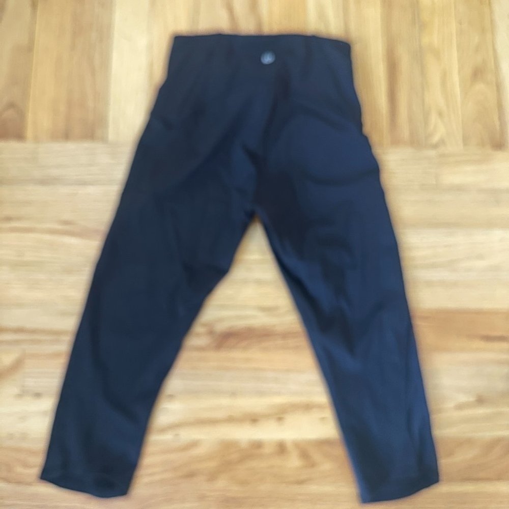 Lululemon running capri tight, size 4